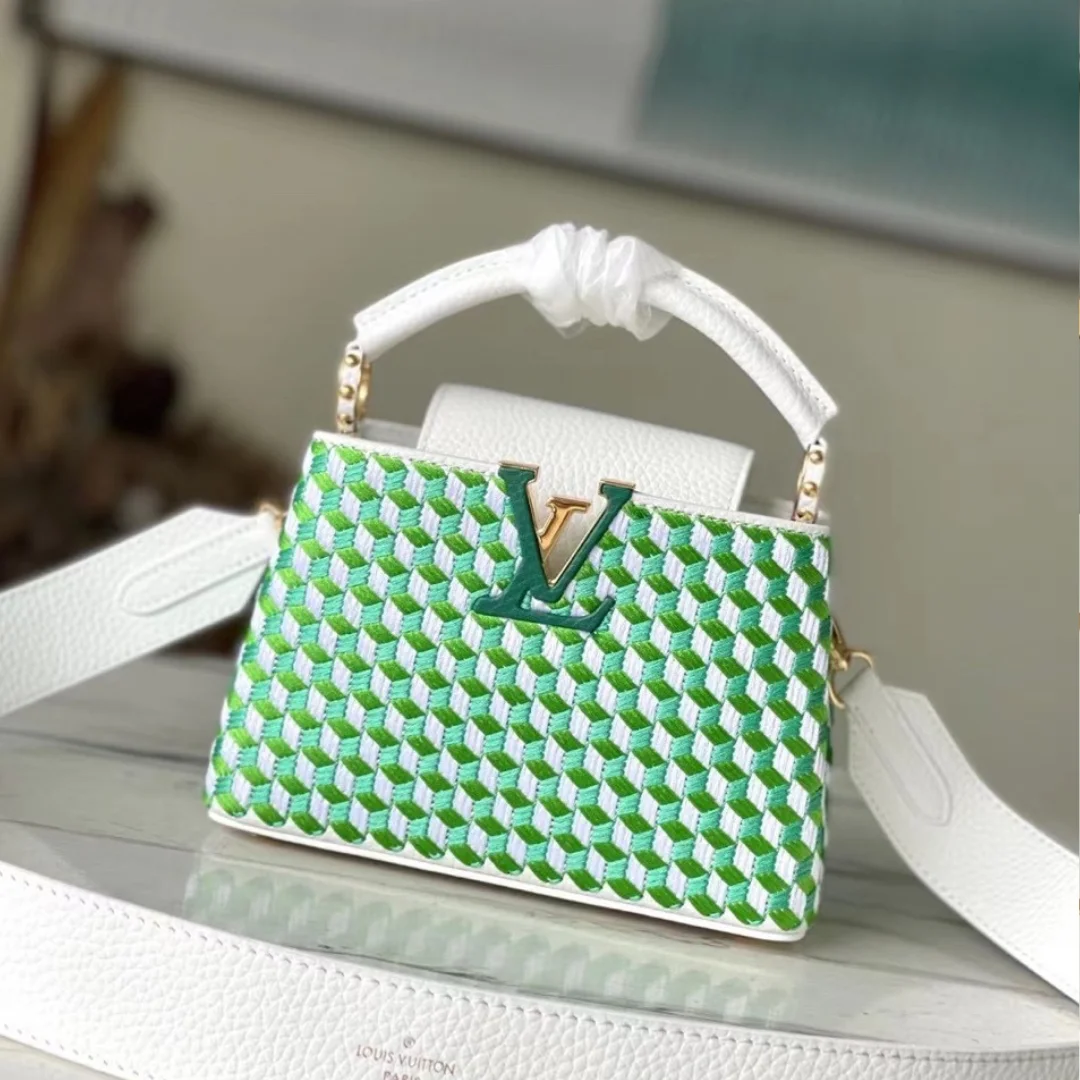 Louis Vuitton Capucines Green And White Pattern Handbags 21 cm product view 1