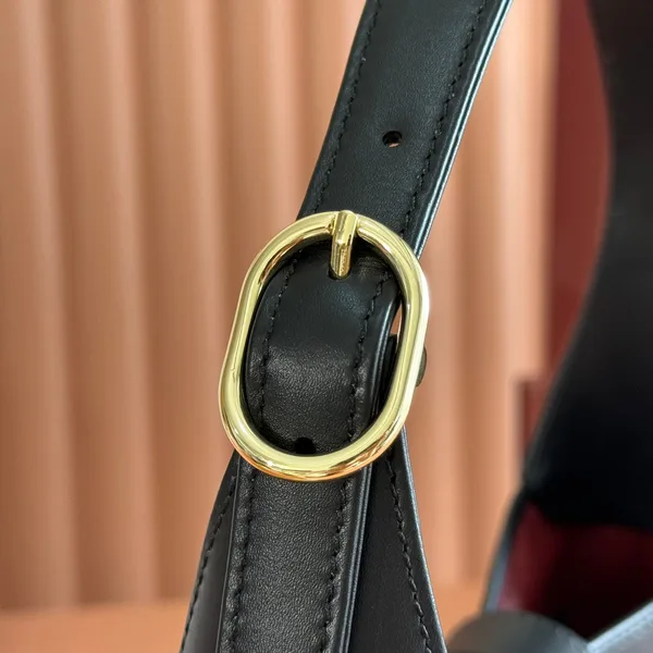 Gucci Jackie Small Shoulder Bag 27 In Black Calfskin Gold Hardware product view 9