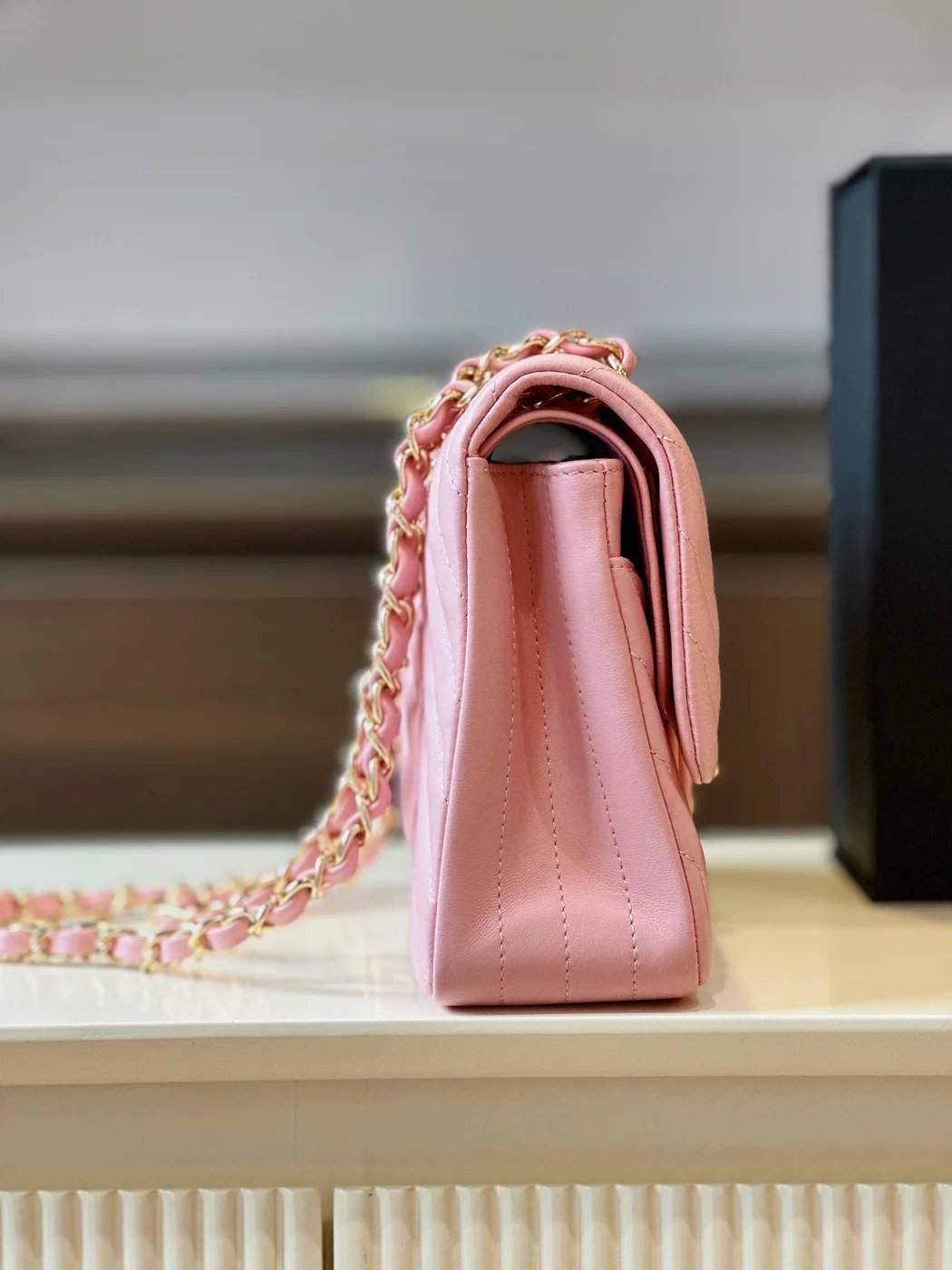 Chanel Classic Handbags V-Pattern Pink Lock Gold 23 cm product view 7