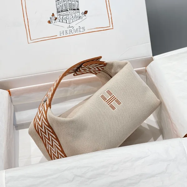 Hermès Clutch Bag Bride A Brac PM Fabric 12x20x10cm product view 1