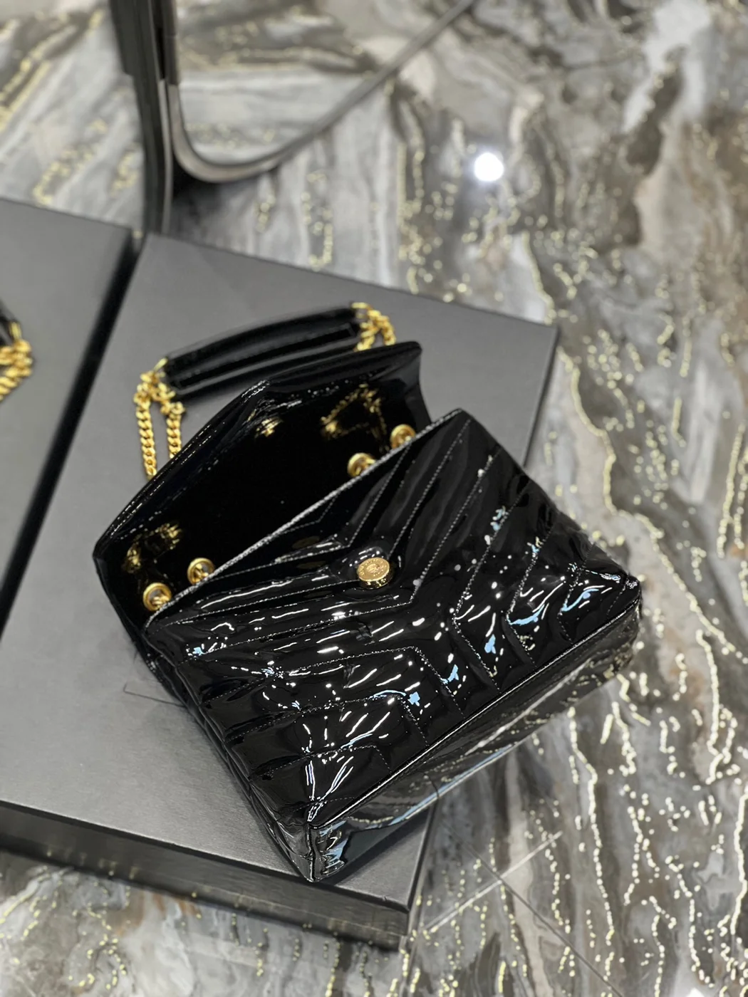 Saint Laurent ‘Loulou Medium’ shoulder bag product view 5