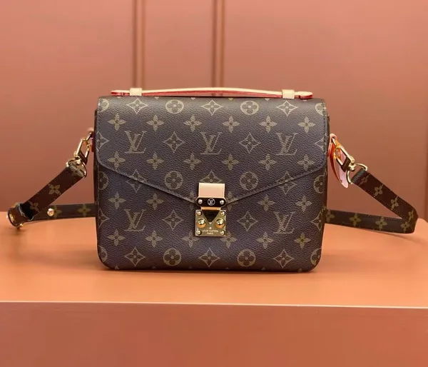 Louis Vuitton Pochette Métis Canvas Bag product view 2