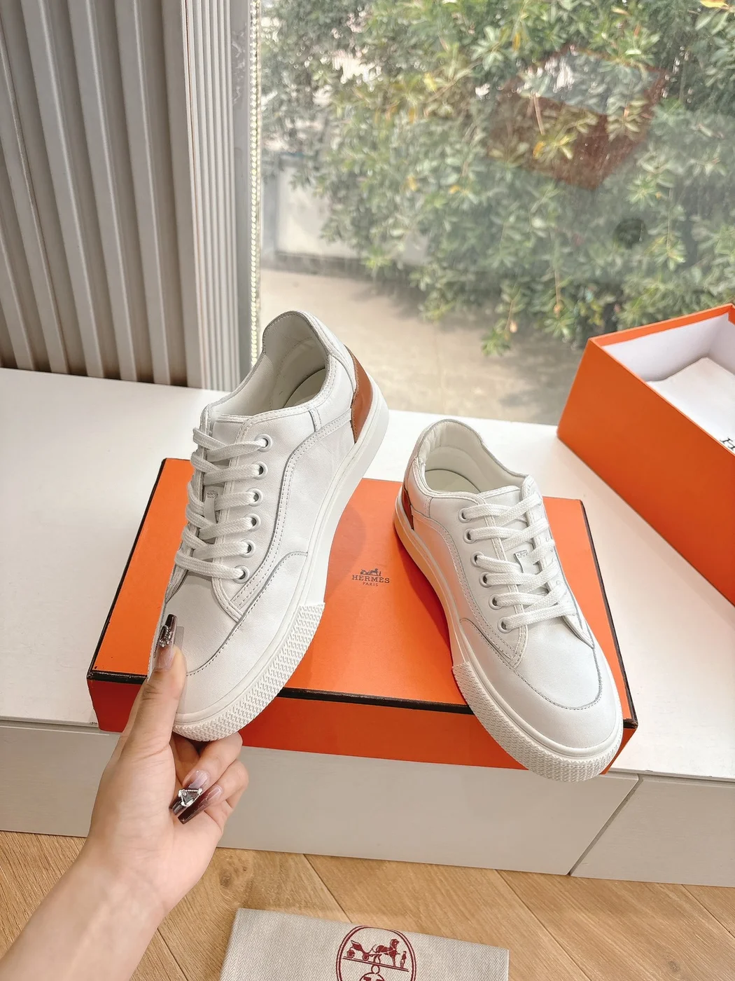 Hermès Women White Leather Sneakers product view 6