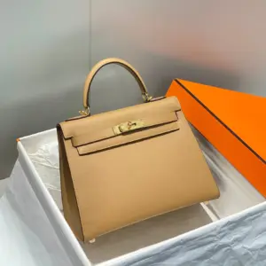 Hermès Kelly 28 In Chai Epsom Gold Hardware Bag product view 1