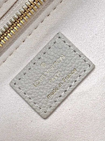 Louis Vuitton Neverfull MM Tote Bag 32 In White Mix Orange Calfskin product view 5