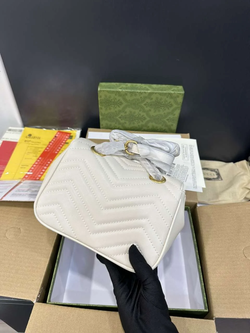 Gucci Marmont White Women’s Handbag 22 cm product view 2