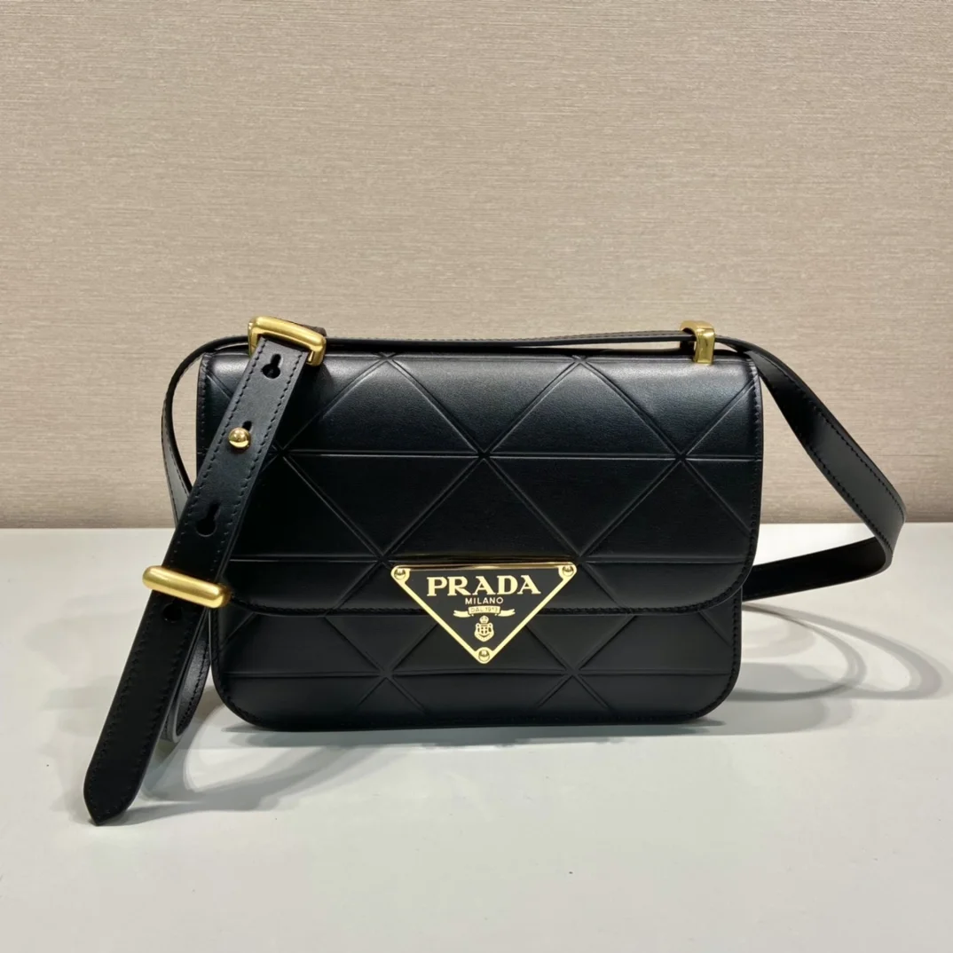 Prada Pattina in Pelle Calfskin Black Bag product view 6