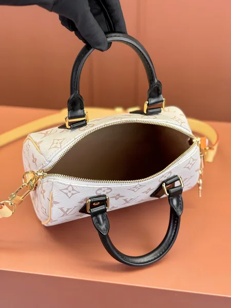 Louis Vuitton Monogram Dune Speedy Bandoulière 20 Bag product view 3