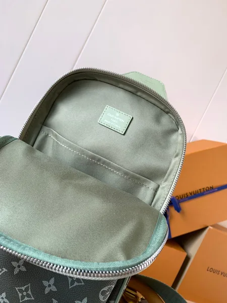 Louis Vuitton Avenue Slingbag 31 In White And Black Ombre Monogram Canvas Bag product view 9