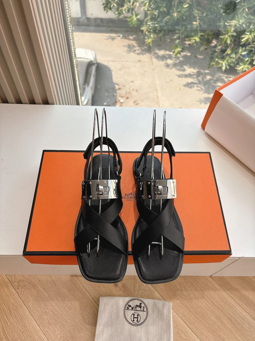 Hermès Women Black Leather Strappy Sandals product view 1