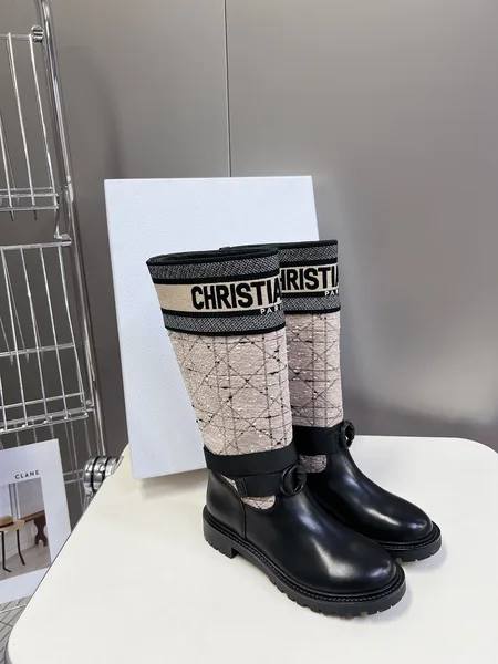 Dior D-Major Boots in black and beige product view 1
