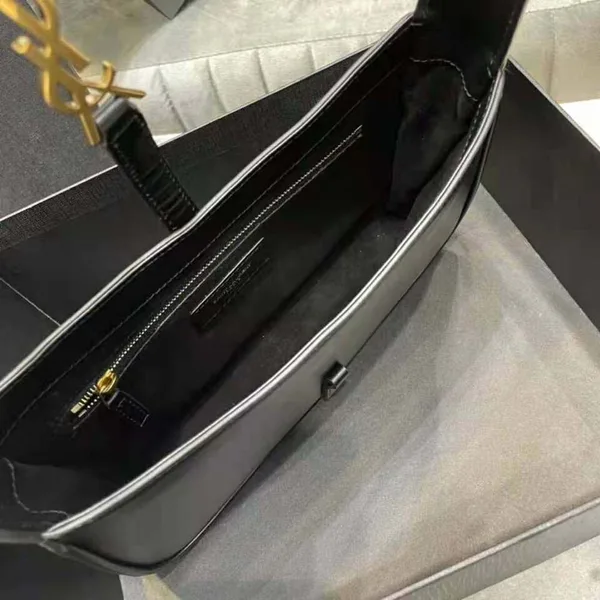 Saint Laurent Women Le 5 A 7 Hobo Bag in Smooth Leather-Black product view 7
