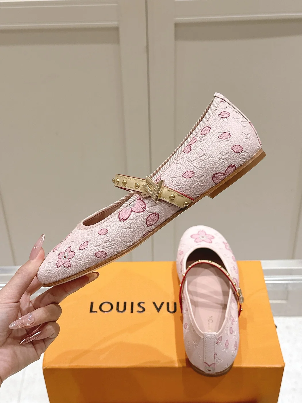 Louis Vuitton Women Pink Patterned Leather Mary Janes product view 6