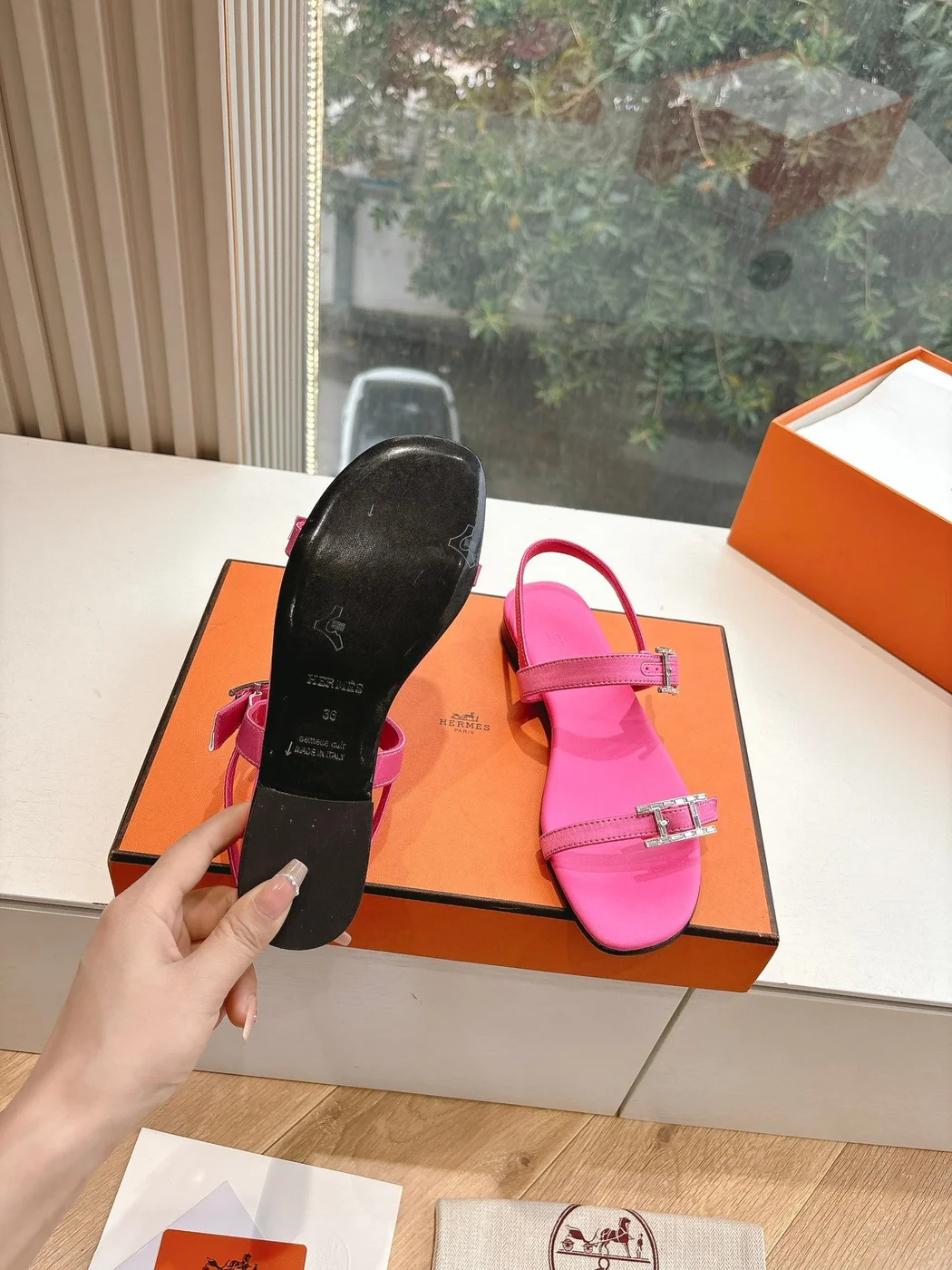 Hermès Women Pink Leather Sandals product view 2