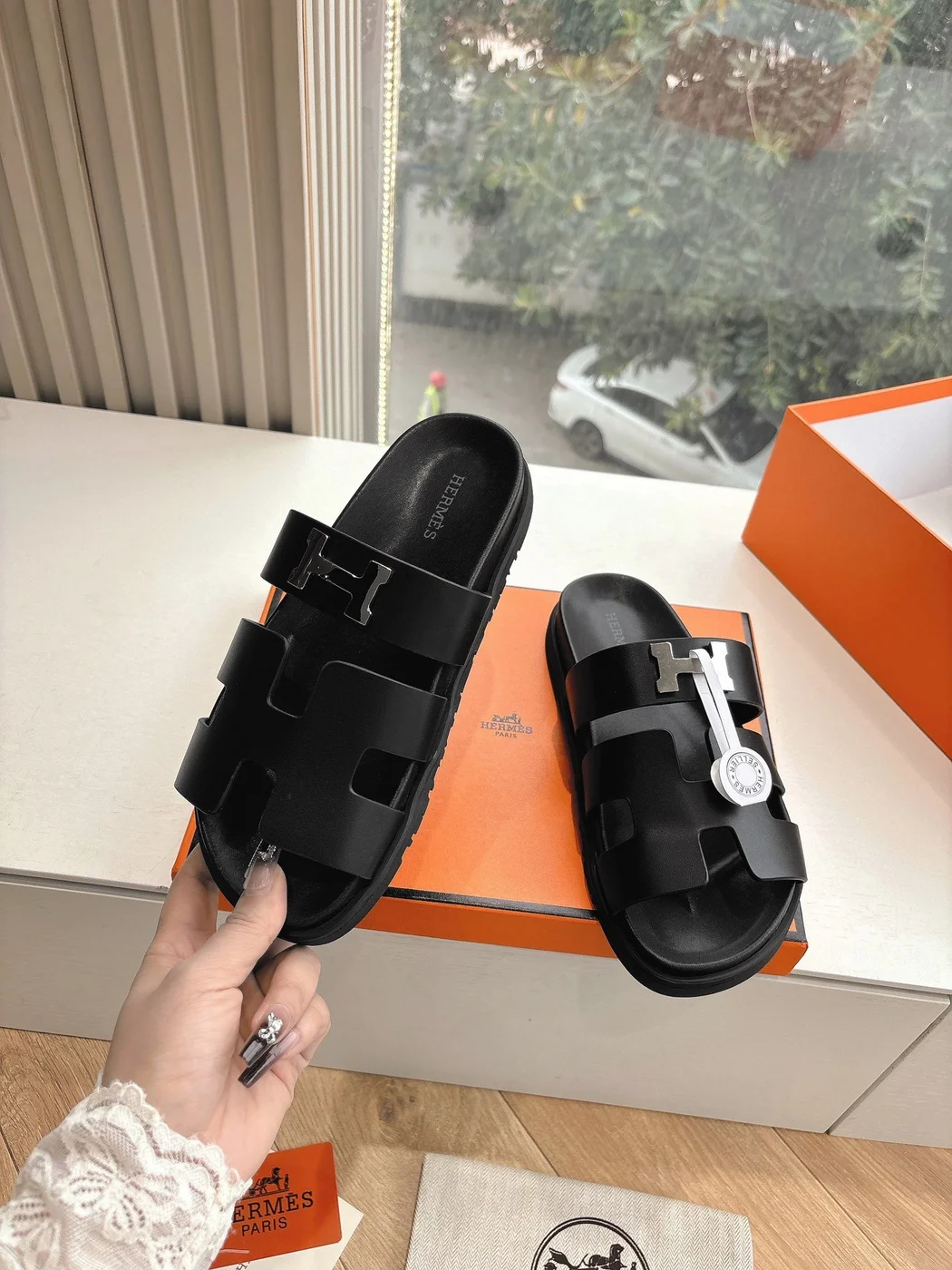 Hermès Women Black Leather Sandals product view 6