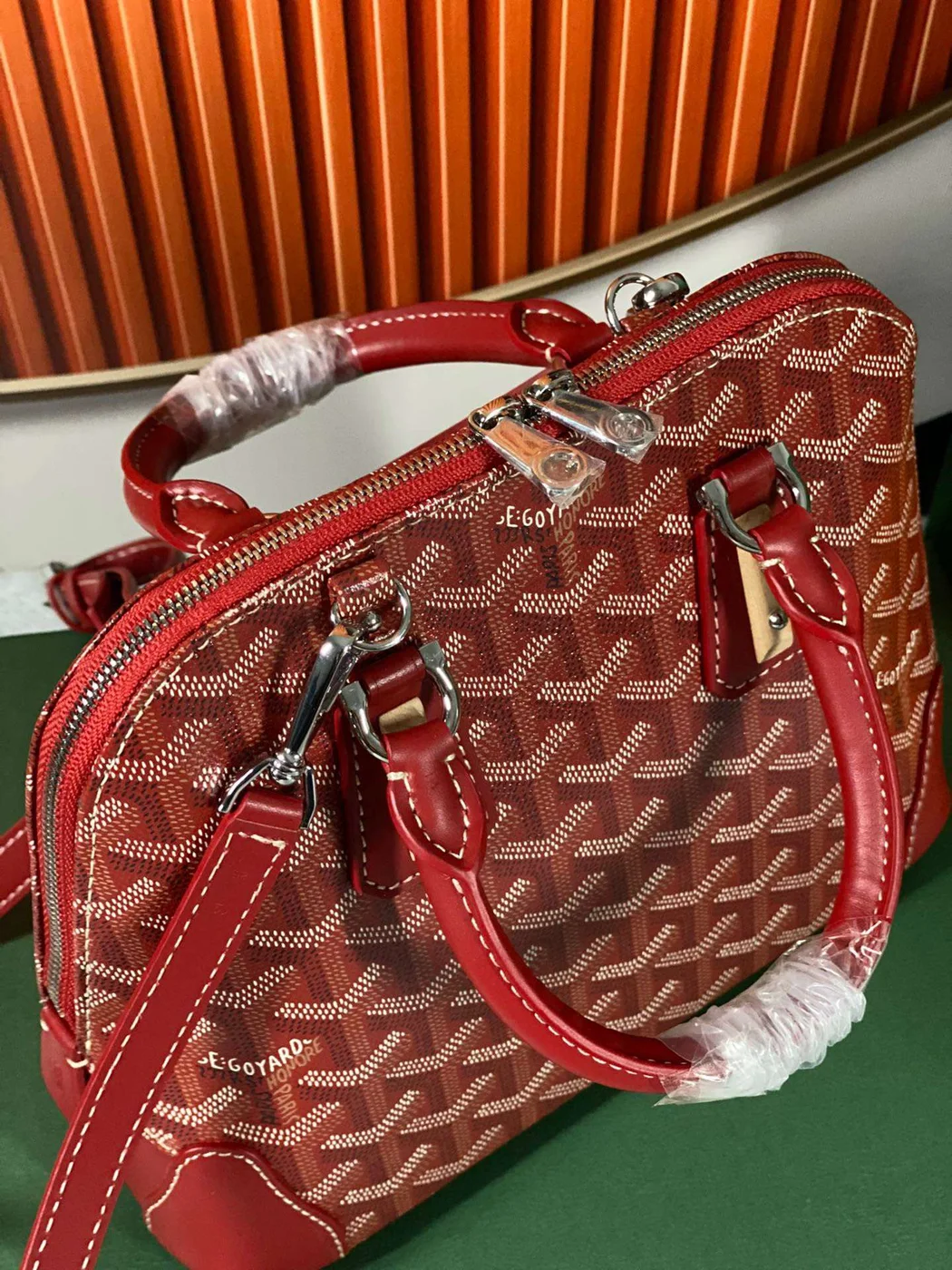 Goyard Alma Vedome Red Handbag With Fabric Wrapped Leather Strap 24 cm product view 4