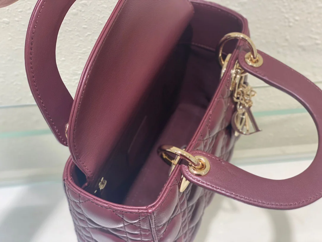 Dior Lady Abc High-end Women’s Handbag, Dark Red, Soft Leather 20 cm product view 7
