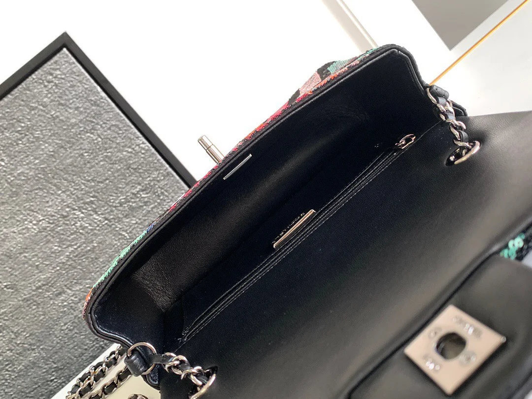 Chanel Mini Pastel Rainbow Sequin Handbag 20x14x7cm product view 6