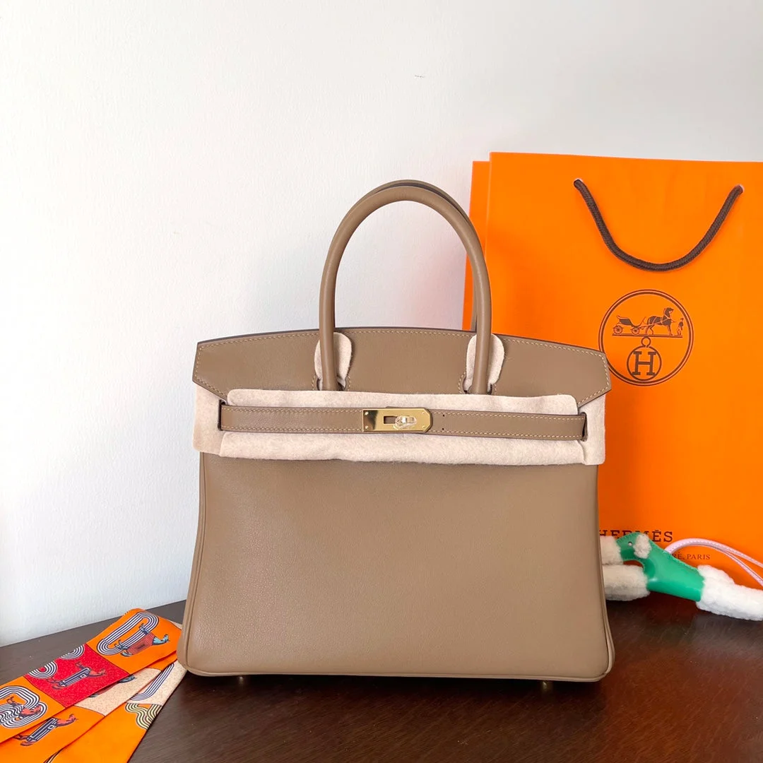 Hermès Birkin 30 cm Beige Swift Leather Gold Hardware Bag product view 1