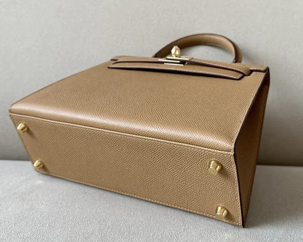 Hermès Kelly 20 Gold hardware Bag product view 6