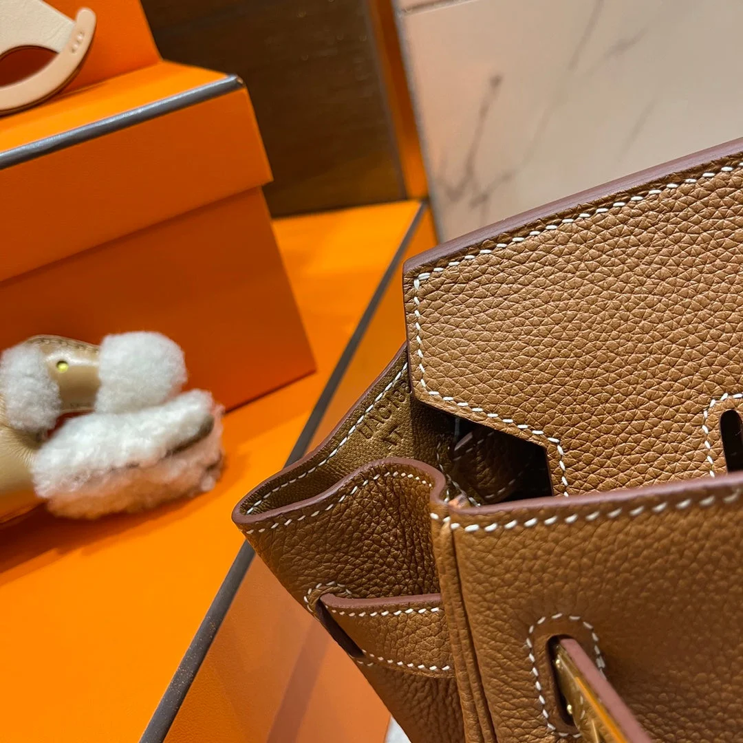 Hermès Birkin 30 cm Gold Togo Leather Gold Hardware Bag product view 4