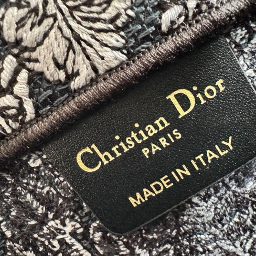 Dior Medium Dior Book Tote product view 6