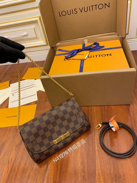 Louis Vuitton Damier Ebene Favorite PM bag product photo