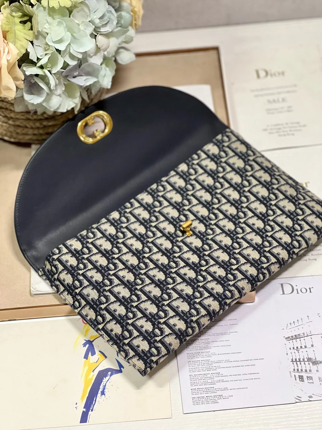 Dior 30 Montaigne Avenue Monogram Handbag 30x18x2cm product view 6