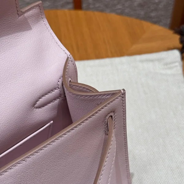 Hermès Kelly Pochette 22 In Light Pink Silver Hardware Bag product view 5