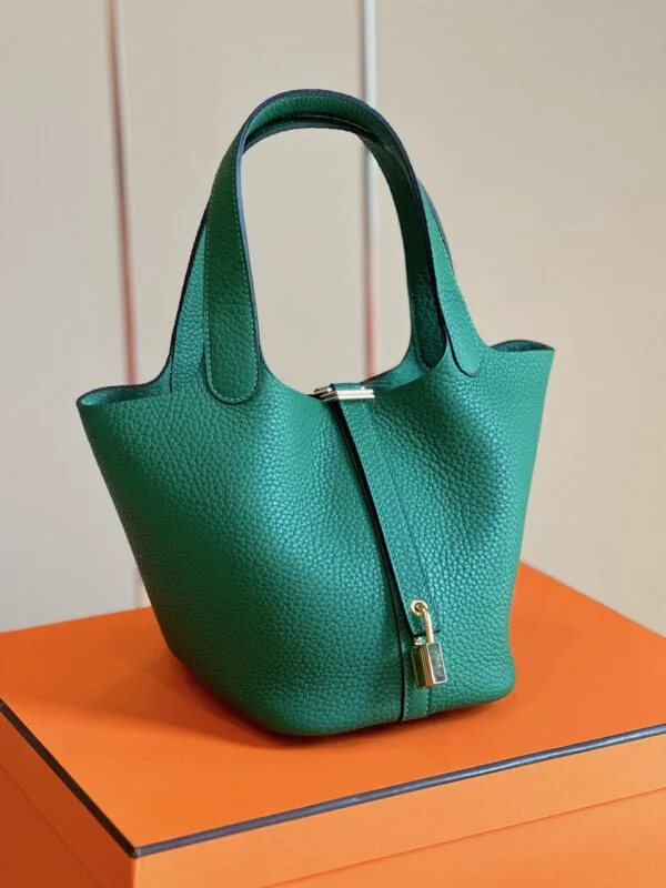 Hermès Picotin 18 Togo Green Handbags Lock Silver 18 cm product view 1