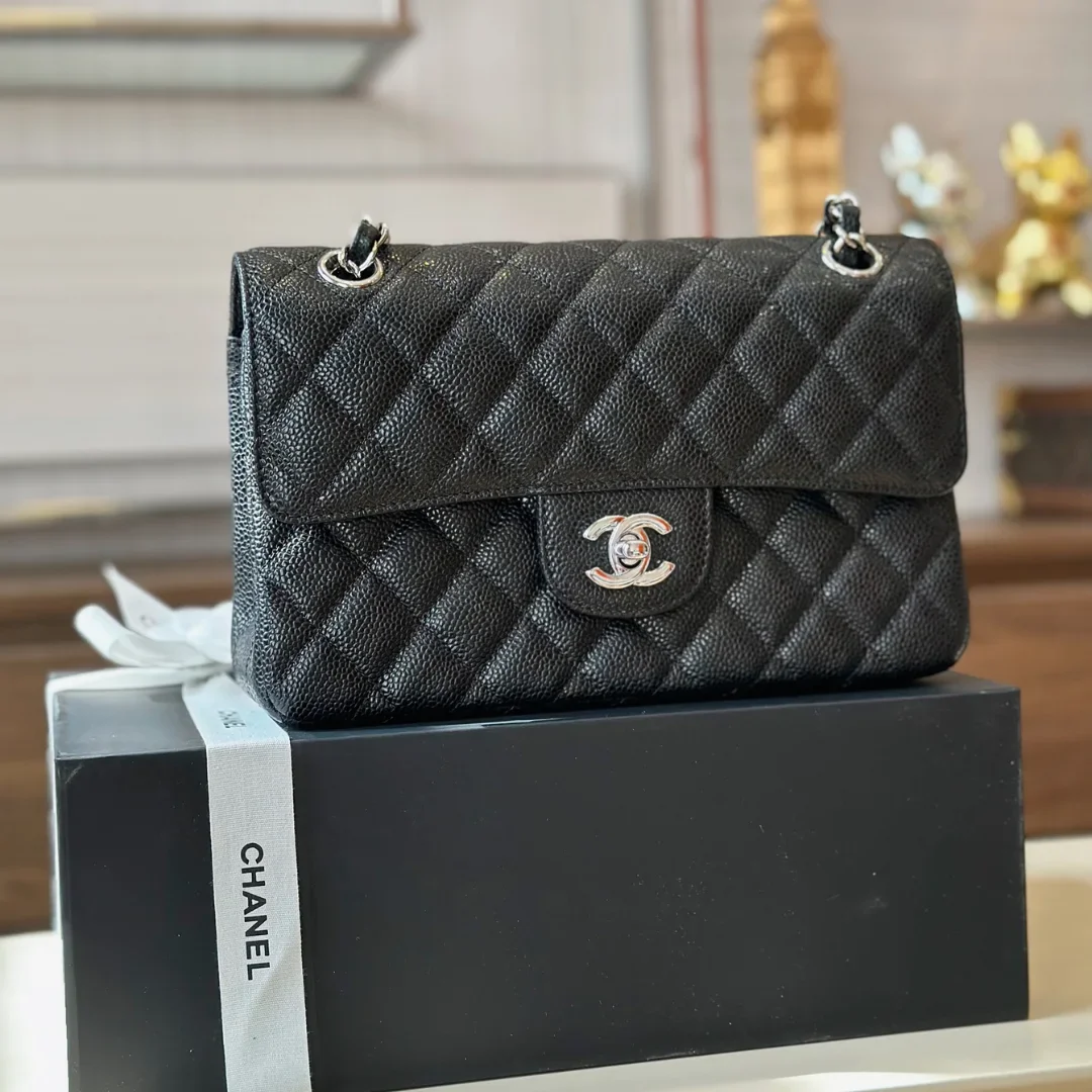 Chanel Classic Flap Small Black Silver Hardware 23 cm Bag