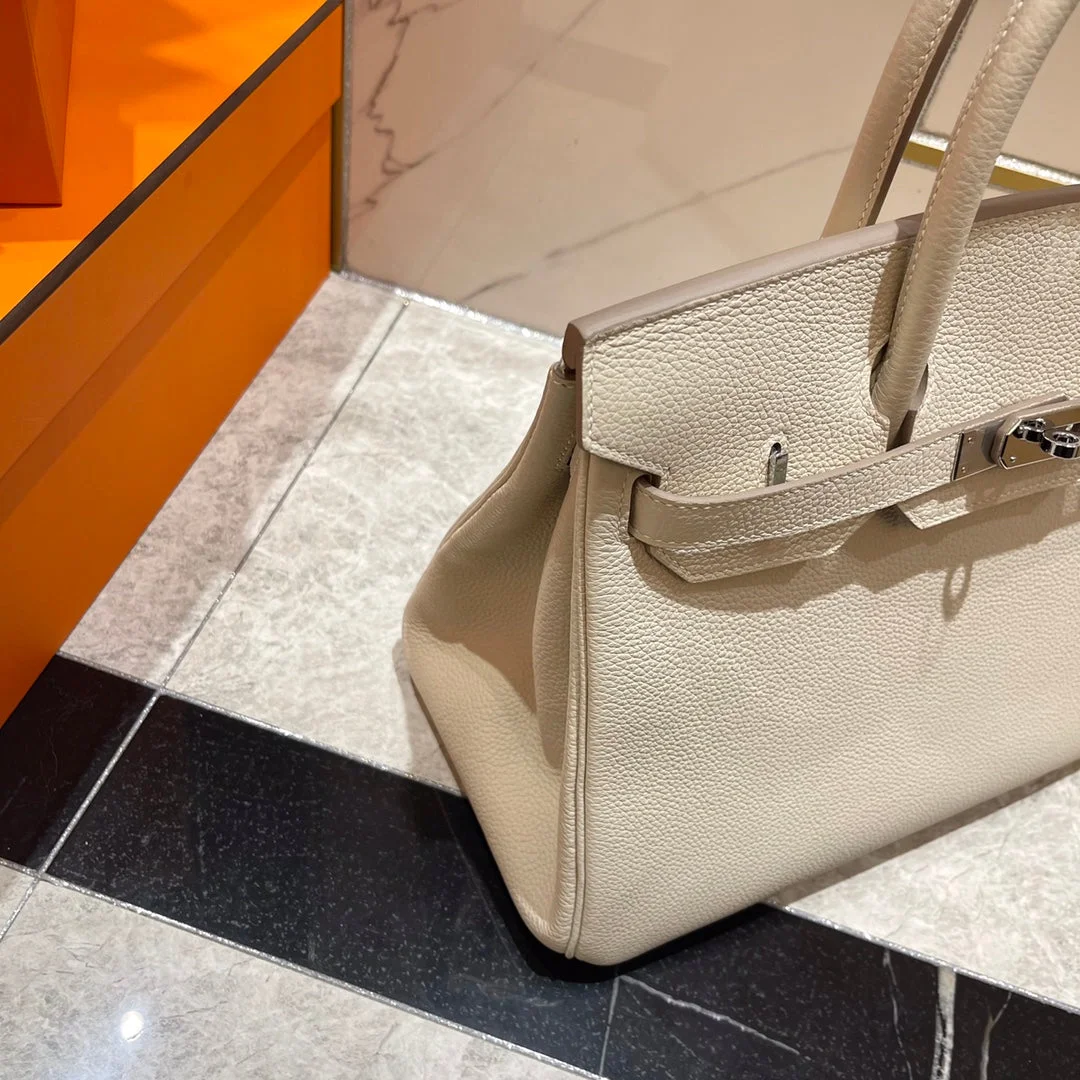 Hermès Birkin 30 cm White Togo Leather Silver Hardware Bag product view 4