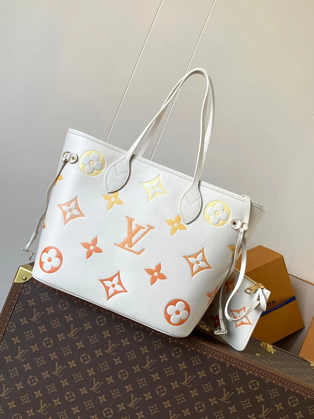 Louis Vuitton Neverfull MM Tote Bag 32 In White Mix Orange Calfskin product view 1
