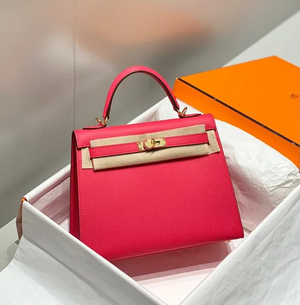 Hermès Kelly 25 cm In Rose Tyrien Epsom Gold Hardware Bag product view 1