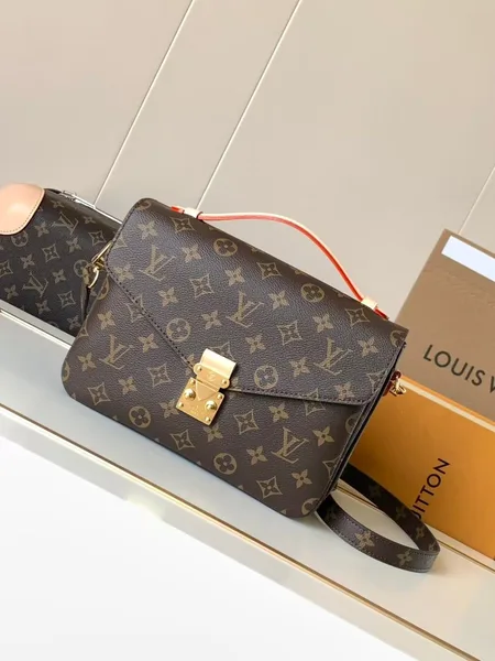 Louis Vuitton Pochette Métis Canvas Bag product view 1