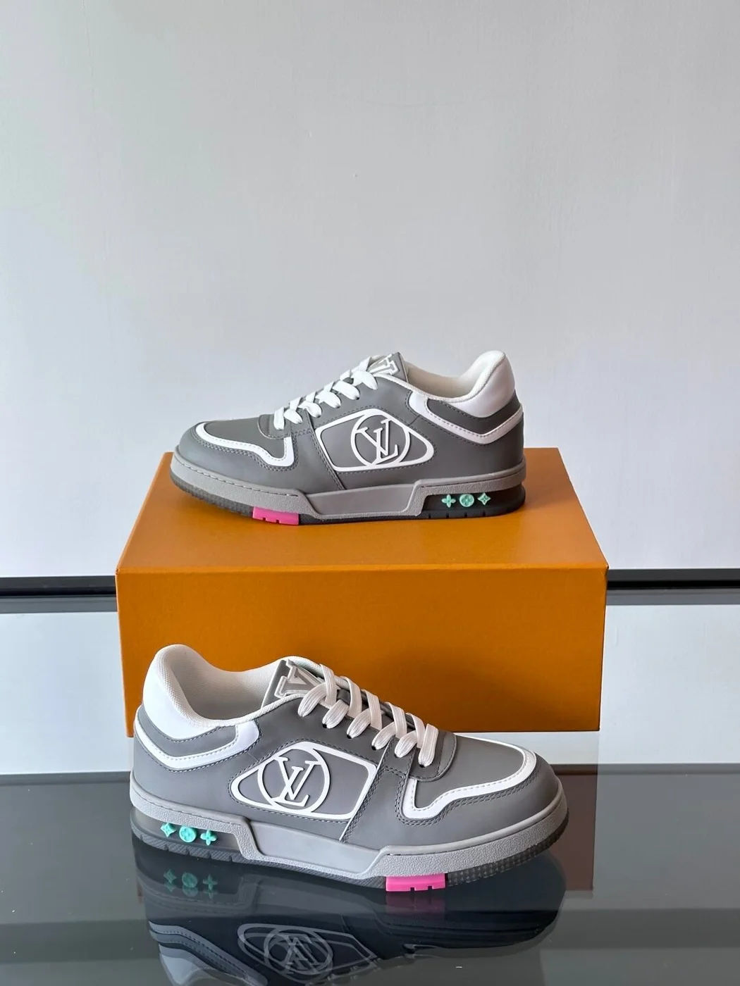 Louis Vuitton Men Grey White Leather Sneakers product view 4