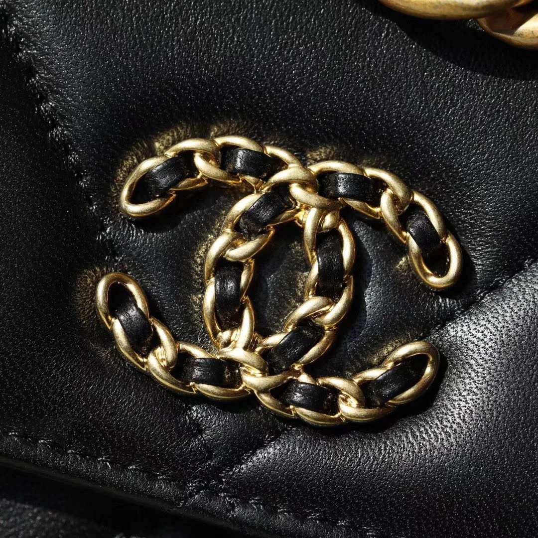 Chanel Woc C19 Handbag Woman’s Lock Gold Black 19 cm product view 6