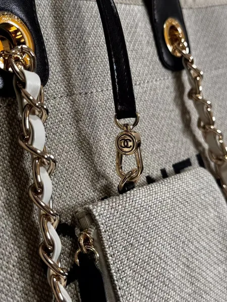 Chanel Deauville Tote in beige and black product view 4
