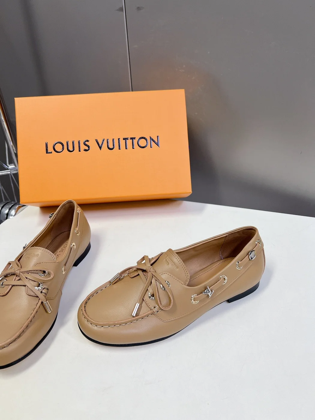 Louis Vuitton Women Beige Leather Loafers product view 4