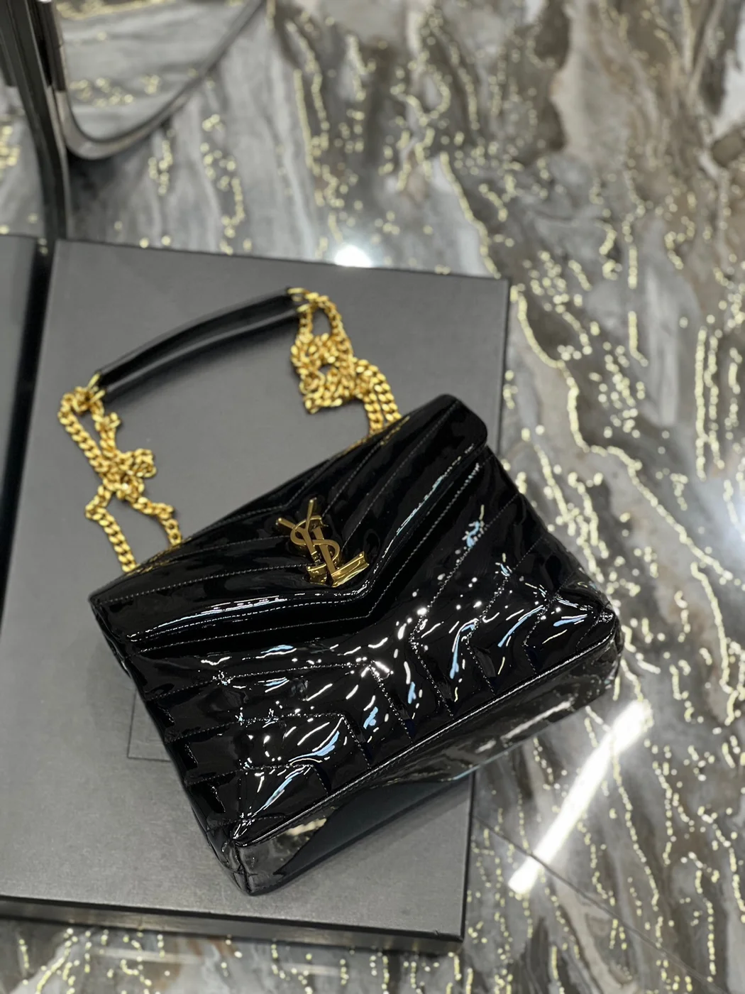 Saint Laurent ‘Loulou Medium’ shoulder bag product view 4