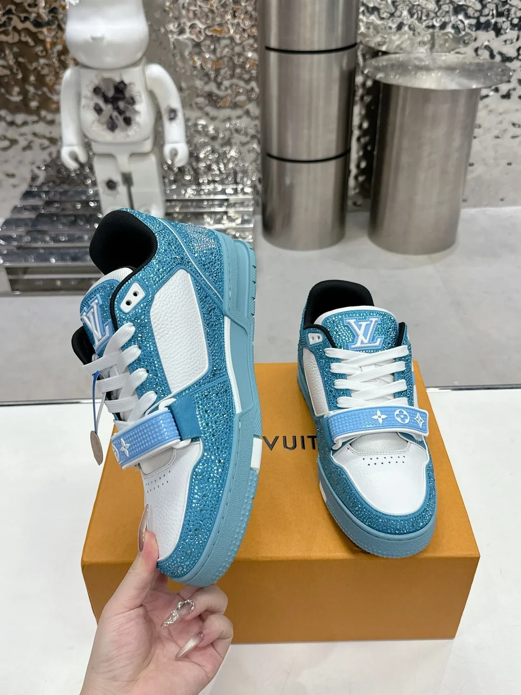 Louis Vuitton Women Blue White Leather Sneakers product view 2