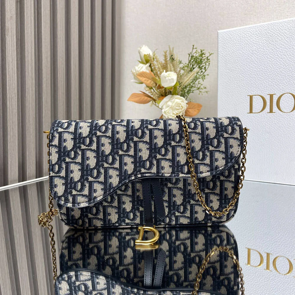 Dior Medium Saddle Pouch with Chain product view 1
