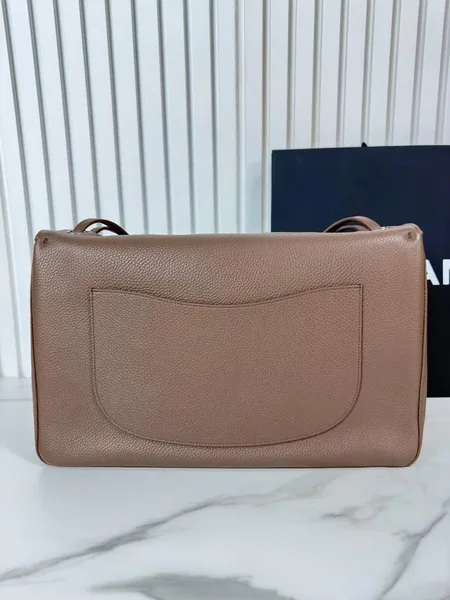 Chanel Maxi Flap bag from the Spring/Summer 2026 collection product view 5