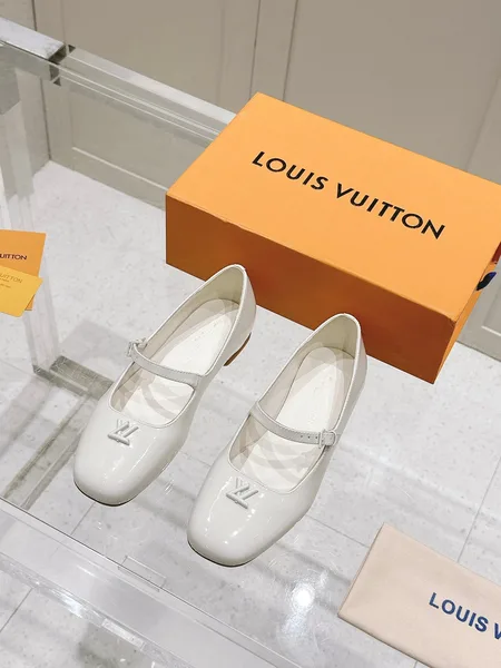 Louis Vuitton Women White Patent Leather Mary Jane Heels product view 1