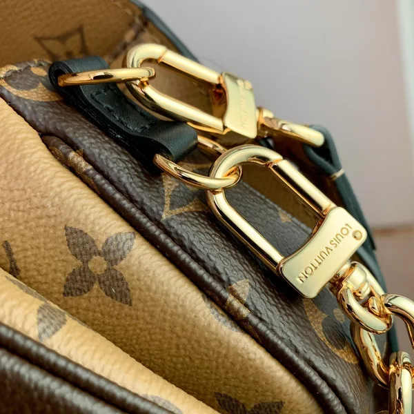 Louis Vuitton Metis Mini Monogram Handbags 21.5×13.5x6cm product view 4
