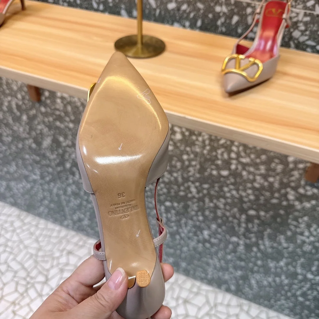 Valentino Women Beige Leather Pointed Pumps product view 5