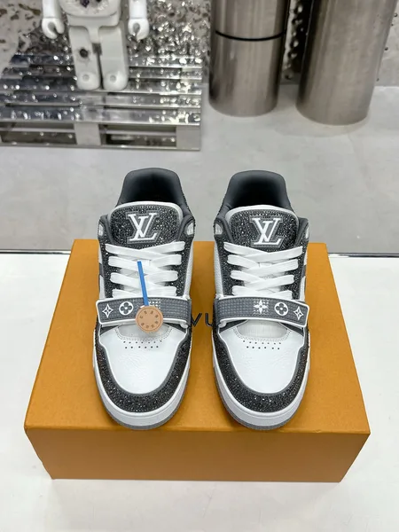 Louis Vuitton Women White Black Leather Sneakers product view 1