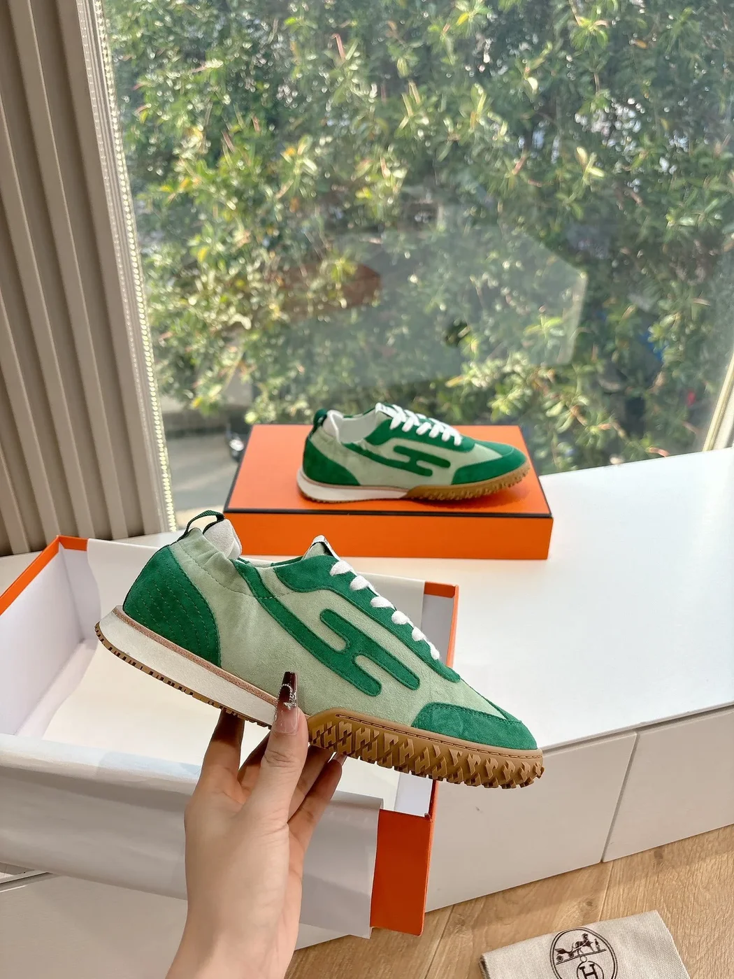 Hermès Women Green Suede Canvas Sneakers product view 5
