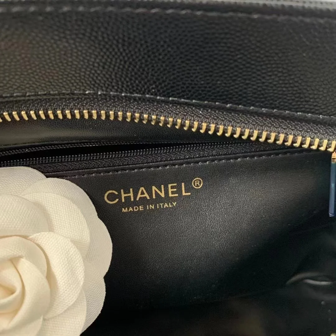 Chanel Vintage Classic Handbags Black Woman’s 30x21x8cm product view 3