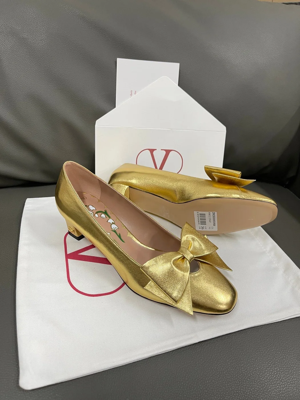 Valentino Women Gold Leather Bow Detail Pumps product view 3